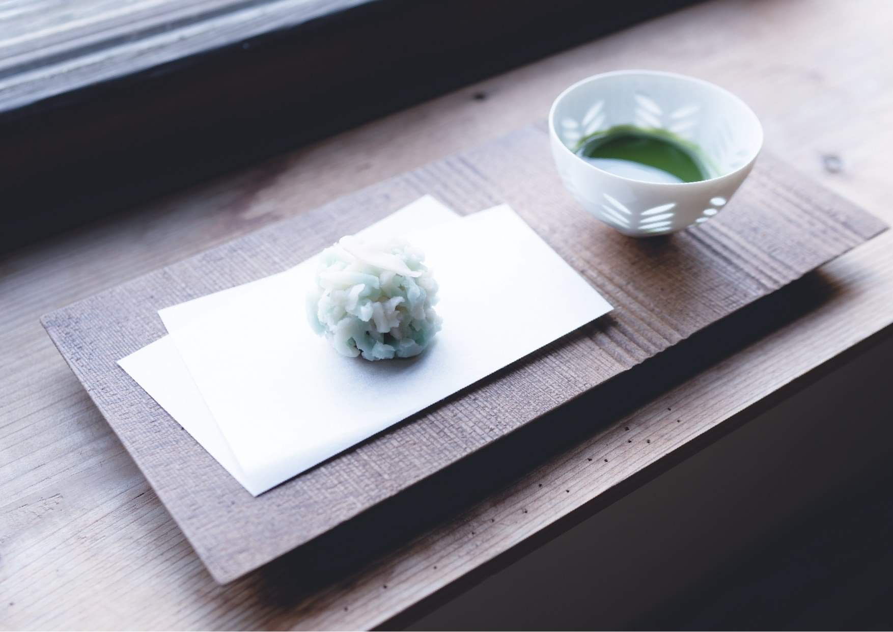 5周年記念商品！特別なOak Trayで贅沢なひとときを